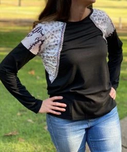 EPretty TOPS Mixed Print Black Tee