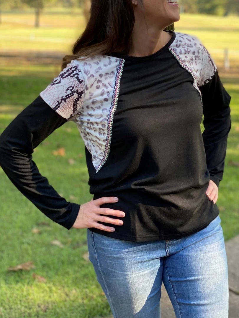 EPretty TOPS Mixed Print Black Tee