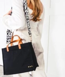 Pretty Simple ACCESSORIES Black Quilted Crossbody Tote