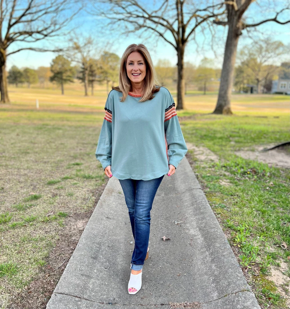 Easel Teal Multi-Color Top