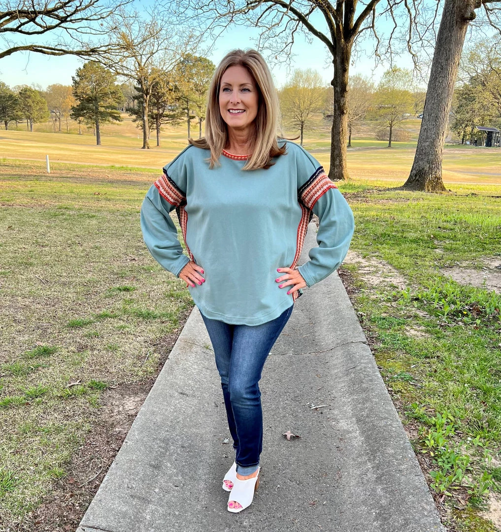 Easel Teal Multi-Color Top