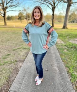 Easel Teal Multi-Color Top