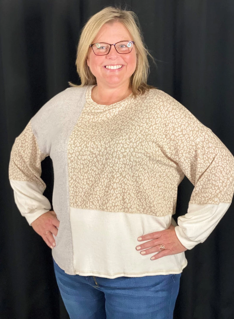 Gilli Tan-Grey Color Block Sweater