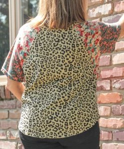 GiGiO Mixed Media Animal Print Top