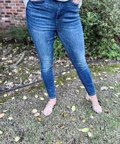 BOTTOMS Judy Blue Tummy Control Jeans