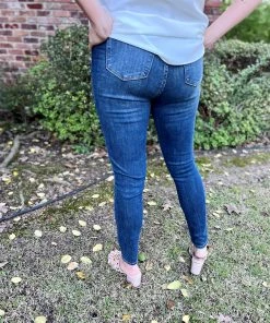 BOTTOMS Judy Blue Tummy Control Jeans
